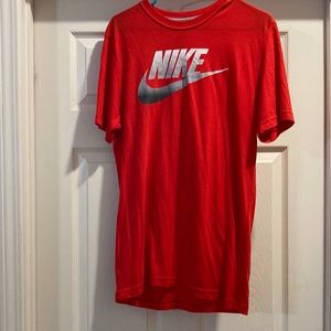 Nike, Mens medium t shirt, used, slight pilling see photo